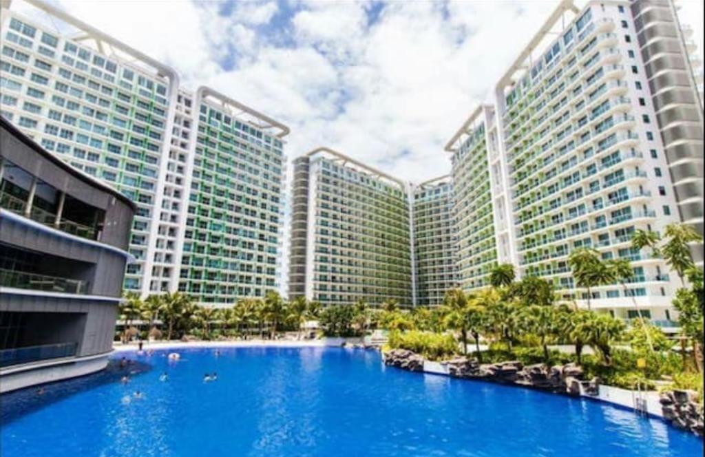 Azure Beach Resort Manila Eksteriør bilde